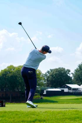 August 29, 2026, Atlanta, Georgia, USA: Justin Rose (England) hits his tee shot on the 9th hole, during the third round at East Lake Golf Club. Atlanta USA - ZUMAd212 20260829_zsp_d212_143 Copyright: xRichardxDolex