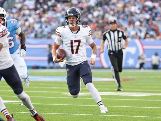 NFL, American Football Herren, USA 2026: Bears Vs Titans AUG 29 Aug 29, 2026; Nashville, Tennessee, USA; Chicago Bears quarterback Tyson Bagent (17) runs out of the pocket during the NFL preseason game between the Chicago Bears and the Tennessee Titans at Nissan Stadium (Nashville). Mandatory Credit: Stephen Furst-Cal Media (Credit Image: Â Stephen Furst Cal Sport Media) Nashville Tennessee USA EDITORIAL USE ONLY Copyright: xx ZUMA-20260829_zma_c04_081.jpg StephenxFurstx csmphotothree515286