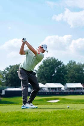 August 29, 2026, Atlanta, Georgia, USA: Matt Fitzpatrick (England) hits his tee shot on the 9th hole, during the third round at East Lake Golf Club. Atlanta USA - ZUMAd212 20260829_zsp_d212_159 Copyright: xRichardxDolex