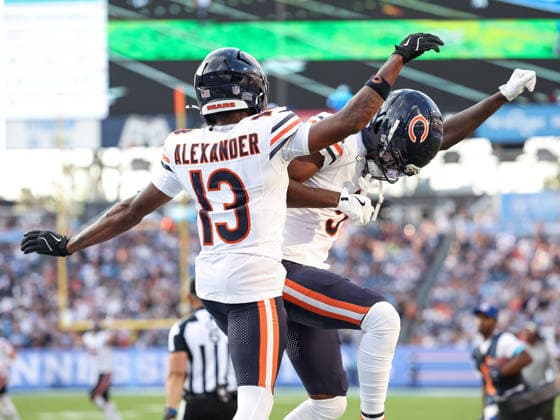 NFL, American Football Herren, USA 2026: Bears Vs Titans AUG 29 Aug 29, 2026; Nashville, Tennessee, USA; Chicago Bears wide receiver Maurice Alexander (13) celebrates with Chicago Bears wide receiver Jahdae Walker (9) during the NFL preseason game between the Chicago Bears and the Tennessee Titans at Nissan Stadium (Nashville). Mandatory Credit: Stephen Furst-Cal Media (Credit Image: Â Stephen Furst Cal Sport Media) Nashville Tennessee USA EDITORIAL USE ONLY Copyright: xx ZUMA-20260829_zma_c04_088.jpg StephenxFurstx csmphotothree515300