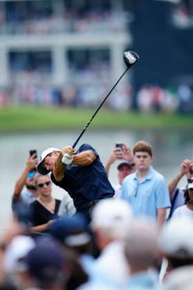 August 29, 2026, Atlanta, Georgia, USA: Viktor Hovland (Norway) hits his tee shot on the 4th hole, during the third round at East Lake Golf Club. PGA, Golf Herren Tour TOUR Championship  - ZUMAd212 20260829_zsp_d212_146 Copyright: xRichardxDolex