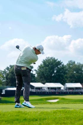 August 29, 2026, Atlanta, Georgia, USA: Matt Fitzpatrick (England) hits his tee shot on the 9th hole, during the third round at East Lake Golf Club. PGA, Golf Herren Tour TOUR Championship  - ZUMAd212 20260829_zsp_d212_147 Copyright: xRichardxDolex