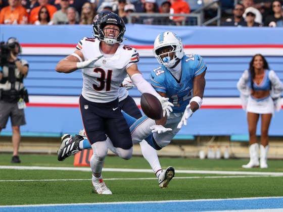 Aug 29, 2026; Nashville, Tennessee, USA; Chicago Bears defensive back Dillon Thieneman (31) breaks up a pass at the goal line to Tennessee Titans wide receiver Carnell Tate (14) during the NFL, American Football Herren, USA preseason game between the Chicago Bears and the Tennessee Titans at Nissan Stadium (Nashville). Mandatory Credit: -Cal Media Nashville USA - ZUMAc04_ 20260829_zma_c04_094 Copyright: xStephenxFurstx