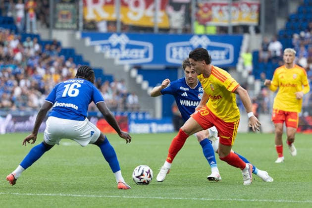 Genesis Antwi Diogo Lobao Sousa Franjo Ivanovic seen during Ligue 1 26 27 game between teams of RSC Strasbourg and RC Lens at Stade de la Meinau (Benjamin Faes Ball Raw Images) Strasbourg Stade de la Meinau France Copyright: xBenjaminxFaesx 0W4A0304