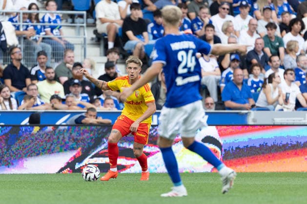 Michal Skoras Lucas Hogsberg seen during Ligue 1 26 27 game between teams of RSC Strasbourg and RC Lens at Stade de la Meinau (Benjamin Faes Ball Raw Images) Strasbourg Stade de la Meinau France Copyright: xBenjaminxFaesx 0W4A0652