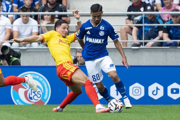 Franjo Ivanovic Gessime Yassine seen during Ligue 1 26 27 game between teams of RSC Strasbourg and RC Lens at Stade de la Meinau (Benjamin Faes Ball Raw Images) Strasbourg Stade de la Meinau France Copyright: xBenjaminxFaesx 0W4A0127