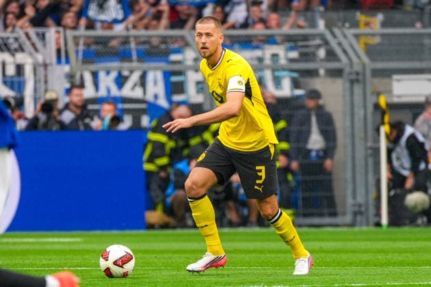 Waldemar Anton (Borussia Dortmund, 3), Deutschland: Fussball, Bundesliga, Saison 2026 27, 1. Spieltag, 29.08.2026, Borussia Dortmund vs Hamburger SV, Signal-Iduna-Park (Dortmund, Nordrhein-Westfalen) *** Waldemar Anton, Borussia Dortmund, 3, German soccer, Bundesliga, 2026–27 season, Matchday 1, August 29, 2026, Borussia Dortmund vs. Hamburger SV, Signal Iduna Park, Dortmund, North Rhine-Westphalia Copyright: xLeonxFrickx