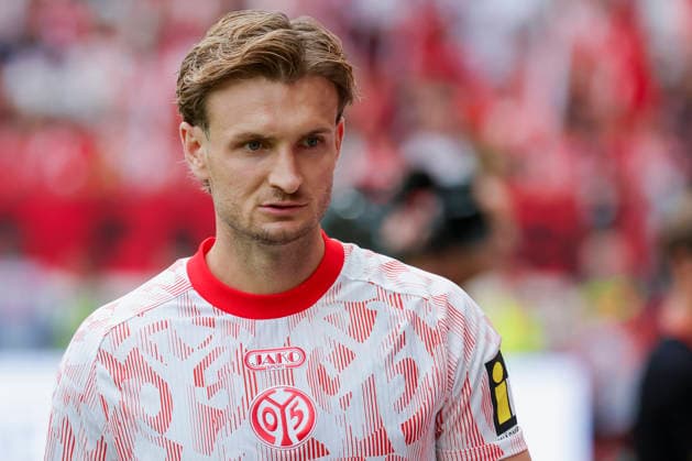 Im Bild: Stefan Posch (FSV Mainz 05, 4) 29.08.2026, FSV Mainz 05 - SC Paderborn 07, 1. Bundesliga, 1. Spieltag, Deutschland, Mainz, MEWA Arena, DFL REGULATIONS PROHIBIT ANY USE OF PHOTOGRAPHS AS IMAGE SEQUENCES AND OR QUASI-VIDEO. *** Pictured: Stefan Posch of FSV Mainz 05, August 29, 2026, FSV Mainz 05 vs. SC Paderborn 07, Bundesliga 1, Matchday 1, Germany, Mainz, MEWA Arena, DFL REGULATIONS PROHIBIT ANY USE OF PHOTOGRAPHS AS IMAGE SEQUENCES AND OR QUASI-VIDEO Copyright: HMBxMedia xJulienxBecker
