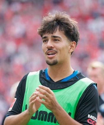 Im Bild: Laurin Ulrich (SC Paderborn 07, 28) 29.08.2026, FSV Mainz 05 - SC Paderborn 07, 1. Bundesliga, 1. Spieltag, Deutschland, Mainz, MEWA Arena, DFL REGULATIONS PROHIBIT ANY USE OF PHOTOGRAPHS AS IMAGE SEQUENCES AND OR QUASI-VIDEO. *** Pictured: Laurin Ulrich, SC Paderborn 07, August 28, 2026, FSV Mainz 05 vs. SC Paderborn 07, Bundesliga 1, Matchday 1, Germany, Mainz, MEWA Arena. DFL regulations prohibit any use of photographs as image sequences and or quasi-video. Copyright: HMBxMedia xJulienxBecker
