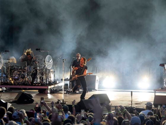 GRAND BLANC, MI - AUGUST 29: Country Music Artist Keith Urban performs after the second round of the PGA, Golf Herren TOUR Champions The Ally Challenge on August 29, 2026, at Warwick Hills Golf and Country Club in Grand Blanc, Michigan. (Photo by Joseph Weiser Icon Sportswire) GOLF: AUG 29 PGA TOUR Champions The Ally Challenge EDITORIAL USE ONLY Icon260829042