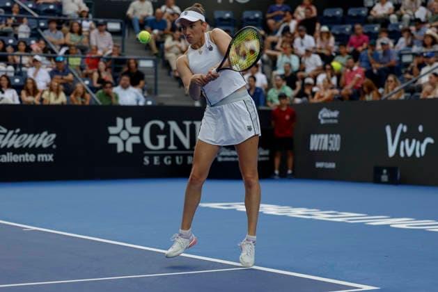 August 29, 2026, Monterrey, Nuevo Leon, Mexico: Elise Mertens (BEL) in action against Diane Parry (FRA) during the Monterrey Open WTA, Tennis Damen 500 final at the GNP Stadium in Monterrey, Nuevo Leon. Tenis 2026: Final WTA 500 Monterrey Parry Vs Mertens  - ZUMAo125 20260829_zip_o125_010 Copyright: xAntonioxOjedax