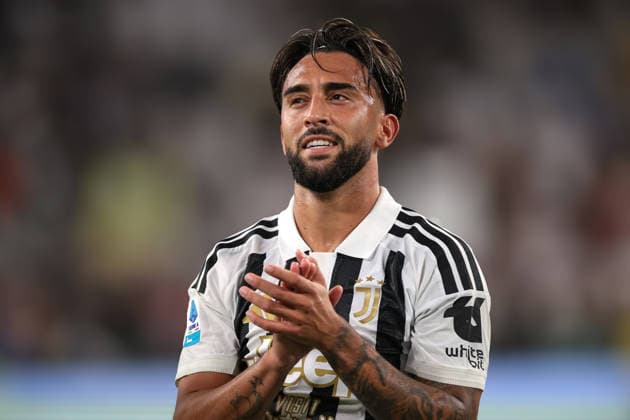 Juventus v Parma - Serie A - Allianz Stadium Turin, Italy, 29th August 2026. Nico Gonzalez of Juventus applauds the fans following the final whistle of the Juventus vs Parma Serie A match at Allianz Stadium, Turin. Picture credit should read: Jonathan Moscrop Turin Allianz Stadium Italy