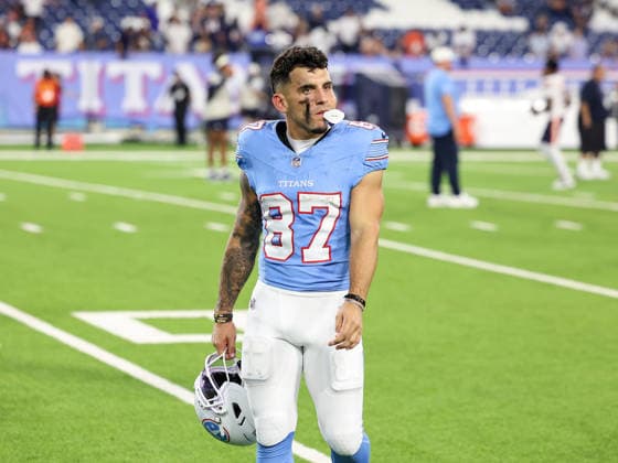 Aug 29, 2026; Nashville, Tennessee, USA; Tennessee Titans wide receiver Xavier Restrepo (87) walks of the fields after the NFL, American Football Herren, USA preseason game between the Chicago Bears and the Tennessee Titans at Nissan Stadium (Nashville). Mandatory Credit: -Cal Media NFL 2026: Bears Vs Titans AUG 29  - ZUMAc04_ 20260829_zma_c04_220 Copyright: xStephenxFurstx