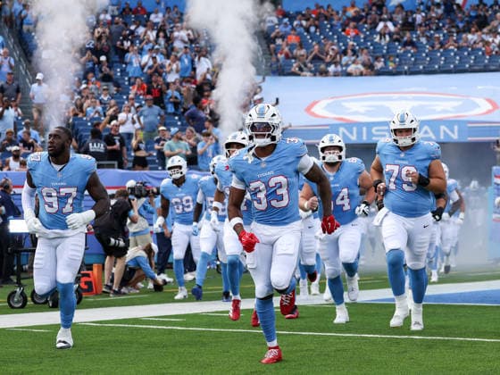 NFL, American Football Herren, USA 2026: Bears Vs Titans AUG 29 Aug 29, 2026; Nashville, Tennessee, USA; The Tennessee Titans take the field prior to the NFL preseason game between the Chicago Bears and the Tennessee Titans at Nissan Stadium (Nashville). Mandatory Credit: Stephen Furst-Cal Media (Credit Image: Â Stephen Furst Cal Sport Media) Nashville Tennessee USA EDITORIAL USE ONLY Copyright: xx ZUMA-20260829_zma_c04_217.jpg StephenxFurstx csmphotothree515415