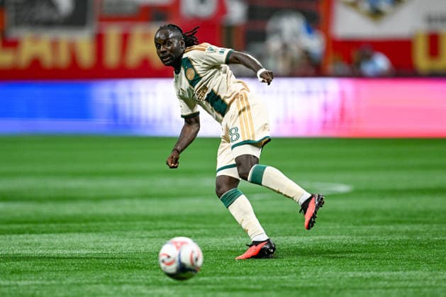 ATLANTA, GA - AUGUST 29: Tristan Muyumba 8 of Atlanta passes during the MLS, Fussball Herren, USA match between Charlotte FC and Atlanta United FC on August 29th, 2026 at Mercedes-Benz Stadium in Atlanta, GA. (Photo by Rich von Biberstein Icon Sportswire) SOCCER: AUG 29 MLS Atlanta United vs Charlotte FC EDITORIAL USE ONLY Icon260829014