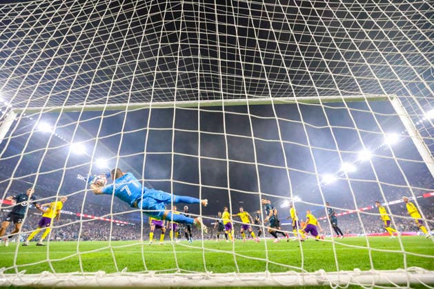August 29, 2026, St. Paul, Minnesota, United States: Orlando City goalkeeper MAXIME CRo°PEAU (71) dives for a shot. Minnesota United hosted Orlando City on August 29th. The teams faced off at Allianz Field in St. Paul, Minnesota. The game ended in a draw 3-3. St. Paul United States - ZUMAt166 20260829_zsp_t166_012 Copyright: xMichaelxTurnerx