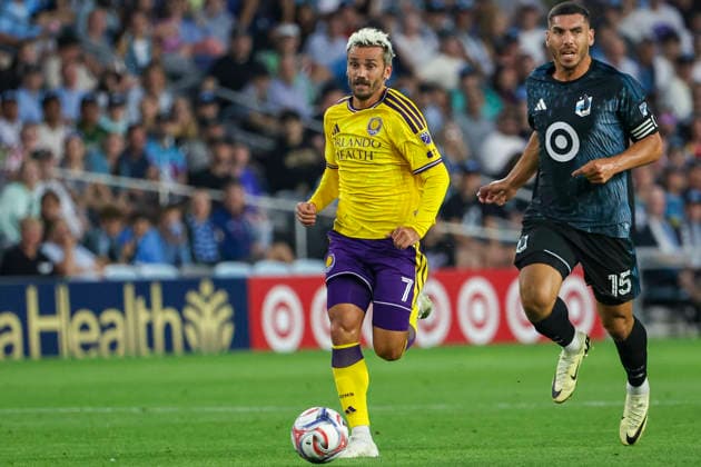 August 29, 2026, St. Paul, Minnesota, United States: Orlando City forward ANTOINE GRIEZMANN (7) runs ahead of Minnesota United FC defense MICHAEL BOXALL (15). Minnesota United hosted Orlando City on August 29th. The teams faced off at Allianz Field in St. Paul, Minnesota. The game ended in a draw 3-3. St. Paul United States - ZUMAt166 20260829_zsp_t166_013 Copyright: xMichaelxTurnerx