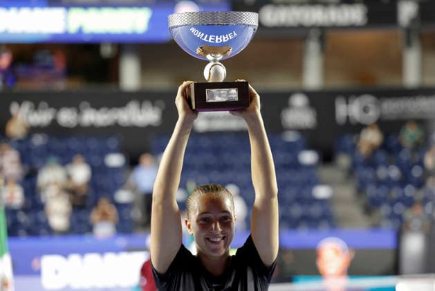 August 29, 2026, Monterrey, Nuevo Leon, Mexico: Diane Parry (FRA) celebrates the championship during the Monterrey Open WTA, Tennis Damen 500 final upon defeating Elise Mertens (BEL) at the GNP Stadium in Monterrey, Nuevo Leon. Parry won 6:4, 0:6, 6:3. Tenis 2026: Final WTA 500 Monterrey Parry Vs Mertens  - ZUMAo125 20260829_zip_o125_023 Copyright: xAntonioxOjedax