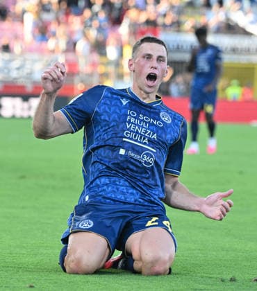 (260830) -- MONZA, Aug. 30, 2026 -- Udinese s Jakub Piotrowski celebrates his goal during a Serie A football match between Monza and Udinese in Monza, Italy, Aug. 29, 2026. (Photo by Xinhua) (SP)ITALY-MONZA-FOOTBALL-SERIE A-MONZA VS UDINESE AlbertoxLingria 