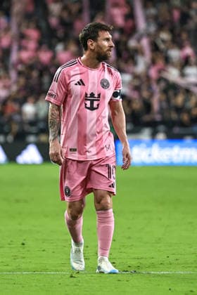 August 29, 2026, Miami, Florida, USA: LIONEL MESSI (10) of Inter Miami CF looks on during a MLS, Fussball Herren, USA soccer match between Inter Miami CF and CF Montreal Soccer 2026: Inter Miami CF 7:1 CF Montreal.  - ZUMAa257 20260829_zsp_a257_017 Copyright: xChrisxArjoonx