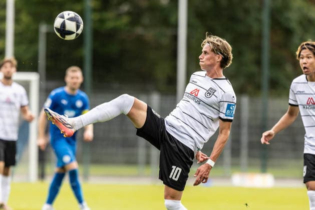 FC-Astoria Walldorf vs. SSV Ulm 1846 Fußball, Fussball, Regionalliga, 4. Spieltag, Dietmar-Hopp-Sportpark Walldorf 29.08.26 Oliver Wähling (SSV Ulm 1846 Fußball, 10) FC-Astoria Walldorf vs. SSV Ulm 1846 Fußball, Fussball, Regionalliga, 4. Spieltag, Dietmar-Hopp-Sportpark Walldorf 29.08.26 Foto: Lucca Fundel Walldorf Dietmar-Hopp-Sportpark Baden-Württemberg Deutschland