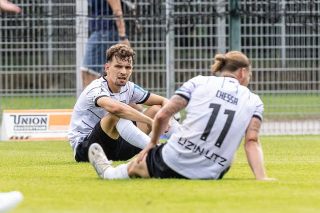 FC-Astoria Walldorf vs. SSV Ulm 1846 Fußball, Fussball, Regionalliga, 4. Spieltag, Dietmar-Hopp-Sportpark Walldorf 29.08.26 Enttäuschung mit dem Abpfiff nach Spielende und dem erneuten Unentschieden der Spatzen Marco Gölz (SSV Ulm 1846 Fußball, 21) FC-Astoria Walldorf vs. SSV Ulm 1846 Fußball, Fussball, Regionalliga, 4. Spieltag, Dietmar-Hopp-Sportpark Walldorf 29.08.26 Foto: Lucca Fundel Walldorf Dietmar-Hopp-Sportpark Baden-Württemberg Deutschland