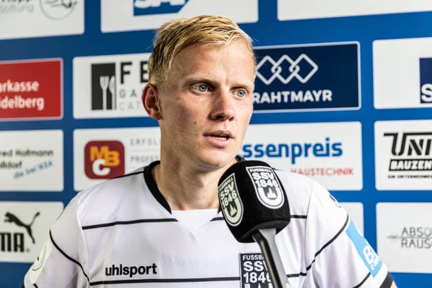 FC-Astoria Walldorf vs. SSV Ulm 1846 Fußball, Fussball, Regionalliga, 4. Spieltag, Dietmar-Hopp-Sportpark Walldorf 29.08.26 Interview Stimmen zum Spiel Per Lockl (SSV Ulm 1846 Fußball, 08) FC-Astoria Walldorf vs. SSV Ulm 1846 Fußball, Fussball, Regionalliga, 4. Spieltag, Dietmar-Hopp-Sportpark Walldorf 29.08.26 Foto: Lucca Fundel Walldorf Dietmar-Hopp-Sportpark Baden-Württemberg Deutschland