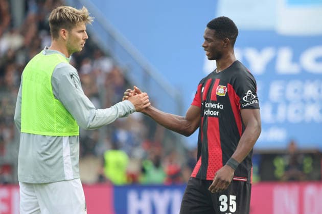 29.08.2026, Fussball, Herren, 1. Bundesliga, Saison 2026 2027, SV 07 Elversberg - Bayer 04 Leverkusen, Maximilian Rohr (SV 07 Elversberg), Christian Kofane (Bayer 04 Leverkusen) Elversberg Ursapharm-Arena an der Kaiserlinde Saarland Deutschland (DEU) *** August 29, 2026, Soccer, Men s, 1. Bundesliga, 2026–2027 Season, SV 07 Elversberg vs. Bayer 04 Leverkusen, Maximilian Rohr (SV 07 Elversberg), Christian Kofane (Bayer 04 Leverkusen), Elversberg Ursapharm Arena an der Kaiserlinde, Saarland, Germany, DEU Copyright: xSebastianxBachx