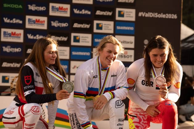 IPA87930565 - HOLL Valentina, BAUMANN Lisa, and HARNDEN Harriet during the Elite Women s Downhill race at the Val di Sole UCI Mountain Bike World Championships—DHI race at Val di Sole Downhill—on August 29, 2026.  Copyright: xFabioxAverna IPAxSportx xx 87930565
