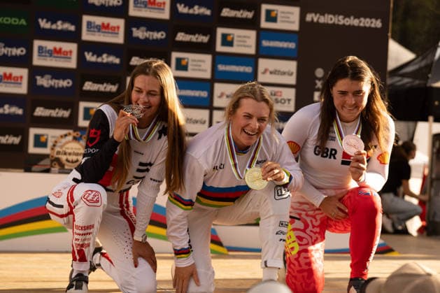 IPA87930585 - HOLL Valentina, BAUMANN Lisa, and HARNDEN Harriet during the Elite Women s Downhill race at the Val di Sole UCI Mountain Bike World Championships—the DHI race at Val di Sole Downhill—on August 29, 2026.  Copyright: xFabioxAverna IPAxSportx xx 87930585