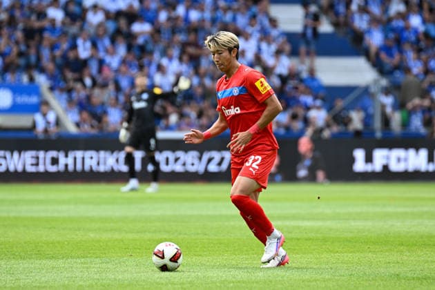 Fußball I Herren I Saison 2026-2027 I 2. Bundesliga I 3. Spieltag I 1. FC Magdeburg - Holstein Kiel I 30.08.2026 Hiroki Sekine (32, Holstein Kiel) mit Ball Freisteller, Nahaufnahme, Porträt, Portrait, Einzelfoto, Einzelbild, Körper Magdeburg Avnet Arena (Heinz-Krügel-Platz 1) Sachsen-Anhalt Deutschland *** Soccer I Men s I 2026–2027 Season I 2. Bundesliga I Matchday 3 I 1. FC Magdeburg vs. Holstein Kiel I August 30, 2026 Hiroki Sekine 32, Holstein Kiel with the ball, cutout, close-up, portrait, single photo, single image, body, Magdeburg Avnet Arena, Heinz Krügel Platz 1, Saxony-Anhalt, Germany Copyright: xLobeca InesxHähnelx