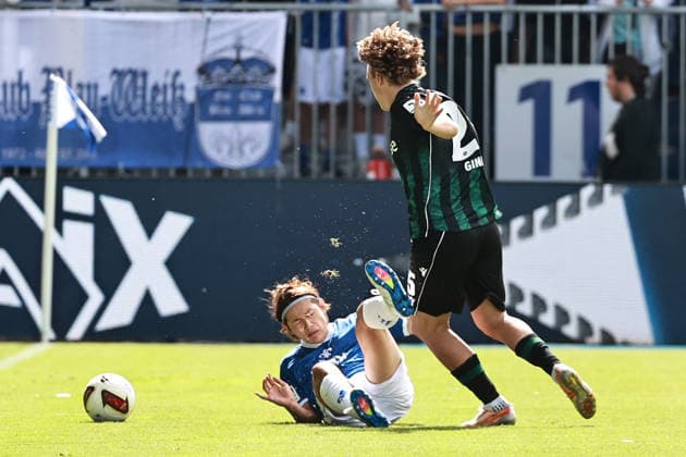 30.08.2026, xtvx, Fussball 2.Bundesliga, SV Darmstadt 98 - Hannover 96 v.l. Zweikampf, Duell, duel, tackle, compete Yosuke Furukawa (SV Darmstadt 98) Lars Gindorf (Hannover 96) (DFL DFB REGULATIONS PROHIBIT ANY USE OF PHOTOGRAPHS as IMAGE SEQUENCES and or QUASI-VIDEO) Darmstadt *** August 30, 2026, xtvx, Soccer, 2. Bundesliga, SV Darmstadt 98 vs. Hannover 96, tackle, duel, tackle, compete Yosuke Furukawa SV Darmstadt 98 Lars Gindorf Hannover 96 DFL DFB REGULATIONS PROHIBIT ANY USE OF PHOTOGRAPHS as IMAGE SEQUENCES and or QUASI-VIDEO Darmstadt