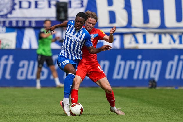 30.08.2026, xydrx, Fußball, 2. Fußball Bundesliga, 1.FC Magdeburg - Holstein Kiel, Saison 2026 2027, Avnet Arena: Pierre Nadjombe (1.FC Magdeburg, 28) im Zweikampf gegen Jonas Therkelsen (Holstein Kiel, 10) DFB regulations prohibit any use of photographs as image sequences and or quasi-video. *** August 30, 2026, xydrx, Soccer, 2. Bundesliga, 1. FC Magdeburg vs. Holstein Kiel, 2026–2027 season, Avnet Arena Pierre Nadjombe 1 FC Magdeburg, No. 28 in a tackle against Jonas Therkelsen of Holstein Kiel, No. 10 DFB regulations prohibit any use of photographs as image sequences and or quasi-video Copyright: HMBxMedia YannisxDreimann