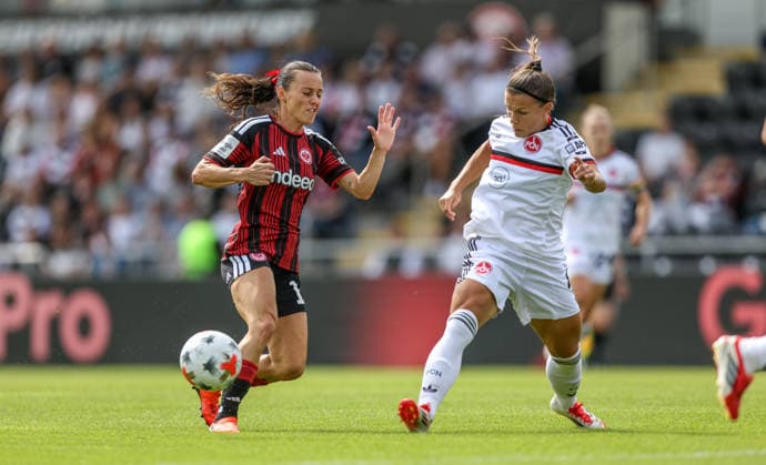GER, Frankfurt, Eintracht Frankfurt vs 1. FC Nürnberg, Google Pixel Frauen Bundesliga, Fussball, DFB, Spielzeit 2026 2027, Stadion am Brentanobad, 2. Spieltag im Bild v.l.: Hayley Raso (Eintracht Frankfurt Frauen 16). Alexsandra Lobanova (FC Nürnberg Frauen 4) DFB DFL REGULATIONS PROHIBIT ANY USE OF PHOTOGRAPHS AS IMAGE SEQUENCES AND OR QUASI-VIDEO, 30.08.2026 *** GER, Frankfurt, Eintracht Frankfurt vs. 1. FC Nürnberg, Google Pixel Women s Bundesliga, Soccer, DFB, 2026–2027 Season, Stadion am Brentanobad, Matchday 2 in pictures: from left, Hayley Raso (Eintracht Frankfurt Women), 16, Alexsandra Lobanova (FC Nürnberg Women), 4. DFB DFL regulations prohibit any use of photographs as image sequences and or quasi-video, August 30, 2026 Copyright: HMBxMedia HendrikxHamelau