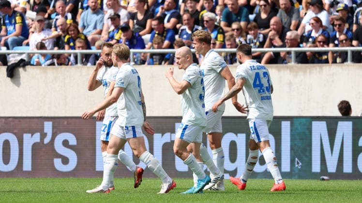 30.08.2026, xrekx, Fussball 3.Liga, 1.FC Saarbruecken - Hansa Rostock v.l. Torjubel nach dem Tor zum celebrating the goal celebrate 0:1 durch Leon Dajaku (FC Hansa Rostock) Saarbruecken