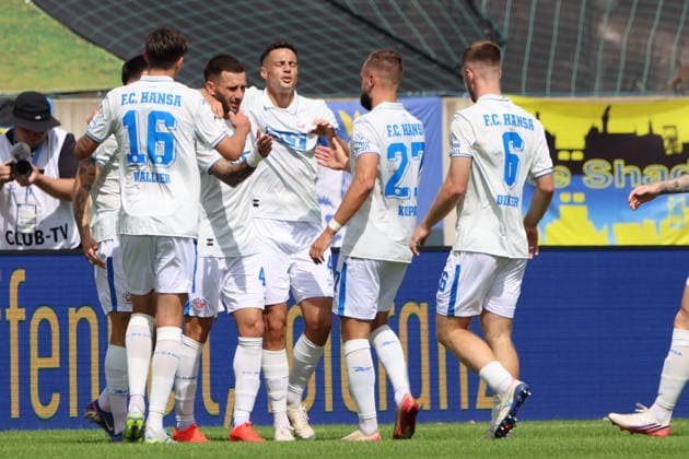 30.08.2026, Fussball, Herren, 3. Liga, Saison 2026 2027, 1. FC Saarbrücken - FC Hansa Rostock, Torjubel zum 0:1, Torschütze: Leon Dajaku (Hansa Rostock) Saarbrücken Ludwigsparkstadion Saarland Deutschland (DEU) Copyright: xSebastianxBachx