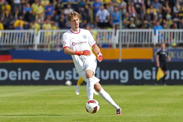 Fußball Regionalliga Nordost: 1. FC Lok Leipzig - FC Erzgebirge Aue; 30.08.2026 Torwart Justin Duda (16, Lok Leipzig). Fußball, Regionalliga Nordost, Saison 2026 2027, 7. Spieltag: 1. FC Lok Leipzig vs. FC Erzgebirge Aue am 30.08.2026 im Bruno-Plache-Stadion, Leipzig. Copyright: xBEAUTIFULxSPORTS JanxKaeferx