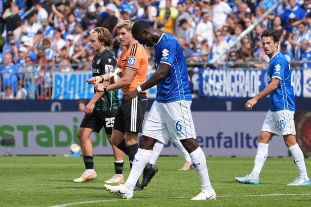 Patric Pfeiffer (SV Darmstadt 98) enttäuscht - 30.08.2026 2. Bundesliga, Saison 26 27: SV Darmstadt 98 vs. Hannover 96, Stadion am Boellenfalltor, 3. Spieltag, emonline, emspor, *** Patric Pfeiffer, SV Darmstadt 98, Disappoints August 30, 2026 2. Bundesliga, Season 26-27 SV Darmstadt 98 vs. Hannover 96, Stadion am Böllenfalltor, Matchday 3, emonline, emspor,