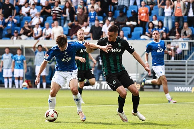 30.08.2026, xtvx, Fussball 2.Bundesliga, SV Darmstadt 98 - Hannover 96 v.l. Zweikampf, Duell, duel, tackle, compete Noah Weisshaupt (SV Darmstadt 98) Bastian Allgeier (Hannover 96) (DFL DFB REGULATIONS PROHIBIT ANY USE OF PHOTOGRAPHS as IMAGE SEQUENCES and or QUASI-VIDEO) Darmstadt *** August 30, 2026, xtvx, Soccer 2. Bundesliga, SV Darmstadt 98 vs. Hannover 96, tackle, duel, tackle, compete Noah Weisshaupt SV Darmstadt 98 Bastian Allgeier Hannover 96 DFL DFB REGULATIONS PROHIBIT ANY USE OF PHOTOGRAPHS as IMAGE SEQUENCES and or QUASI-VIDEO Darmstadt