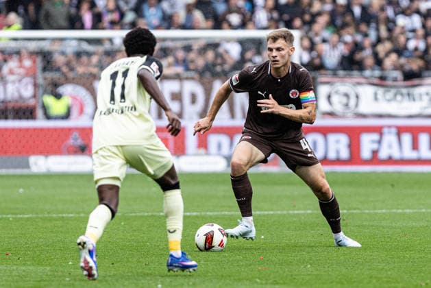 2. Fußball Bundesliga: FC St. Pauli - 1. FC Kaiserslautern; 30.08.2026 Ibrahim Kanate (1. FC Kaiserslautern, 11), David Nemeth (FC St. Pauli, 4) 2. Fußball Bundesliga 3.Spieltag: FC St. Pauli - 1. FC Kaiserslautern; Millerntor-Stadion, Hamburg, St. Pauli; 30.08.2026 DFL regulations prohibit any use of photographs as image sequences and or quasi video. *** German Bundesliga: FC St. Pauli 1, FC Kaiserslautern 30, August 2026 Ibrahim Kanate 1, FC Kaiserslautern, 11, David Nemeth, FC St. Pauli, 4 2 German Bundesliga, Matchday 3, FC St. Pauli 1, FC Kaiserslautern, Millerntor Stadium, Hamburg, St. Pauli, August 30, 2026. DFL regulations prohibit any use of photographs as image sequences and or quasi-video. Copyright: xBEAUTIFULxSPORTS Buriakovx