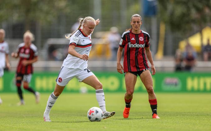 GER, Frankfurt, Eintracht Frankfurt vs 1. FC Nürnberg, Google Pixel Frauen Bundesliga, Fussball, DFB, Spielzeit 2026 2027, Stadion am Brentanobad, 2. Spieltag im Bild v.l.: Keira Bednorz (FC Nürnberg Frauen 21), Hayley Raso (Eintracht Frankfurt Frauen 16) DFB DFL REGULATIONS PROHIBIT ANY USE OF PHOTOGRAPHS AS IMAGE SEQUENCES AND OR QUASI-VIDEO, 30.08.2026 *** GER, Frankfurt, Eintracht Frankfurt vs. 1. FC Nürnberg, Google Pixel Women’s Bundesliga, Soccer, DFB, 2026–2027 Season, Stadion am Brentanobad, Matchday 2 in pictures (from left): Keira Bednorz, 1. FC Nürnberg Women’s U-21, Hayley Raso, Eintracht Frankfurt Women’s 16. DFB and DFL regulations prohibit any use of photographs as image sequences and or quasi-video. August 30, 2026 Copyright: HMBxMedia HendrikxHamelau