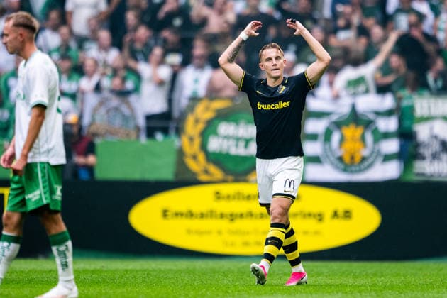 260830 AIKs Linus Carlstrand jublar efter 1-1 under fotbollsmatchen i Allsvenskan mellan AIK och Hammarby den 30 augusti 2026 i Stockholm. Copyright: JESPERxZERMAN BB260830JZ022