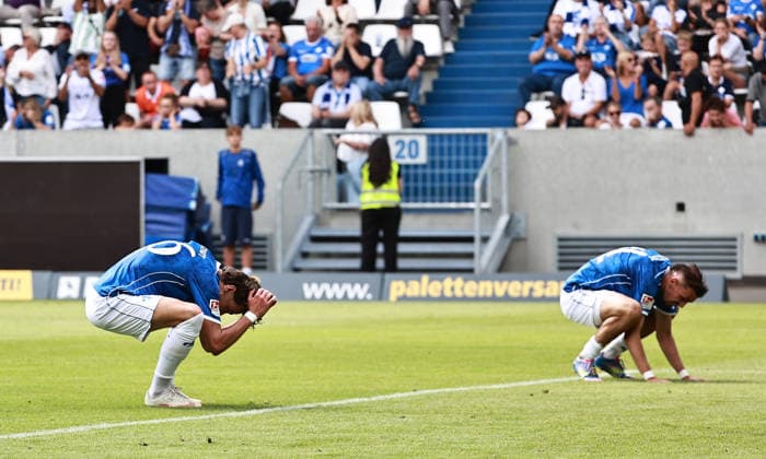 30.08.2026, xtvx, Fussball 2.Bundesliga, SV Darmstadt 98 - Hannover 96 v.l. Milan Smit (SV Darmstadt 98) enttaeuscht, enttaeuscht schauend, dissapointed (DFL DFB REGULATIONS PROHIBIT ANY USE OF PHOTOGRAPHS as IMAGE SEQUENCES and or QUASI-VIDEO) Darmstadt *** August 30, 2026, xtvx, Soccer 2. Bundesliga, SV Darmstadt 98 vs. Hannover 96, photo by Milan Smit; SV Darmstadt 98 looks disappointed, DFL and DFB regulations prohibit any use of photographs as image sequences and or quasi-video, Darmstadt