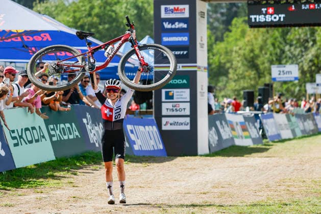 TRENTO, ITALY - AUGUST 30: Sina Frei from Switzerland celebrates victory and she™s the 2026 world champion during the Uci Mountainbike World Championship, WM, Weltmeisterschaft - Women Elite Cross-County World Championships at Val di Sole on August 30, 2026 in Trento, Italy. Trento Val di Sole Trento Italy Copyright: xJustPictures.ch FrancescoxMinghettix jp-en-EuSpIm-JP6_FRM_UCIWC_GRLXCO_30Aug_000247