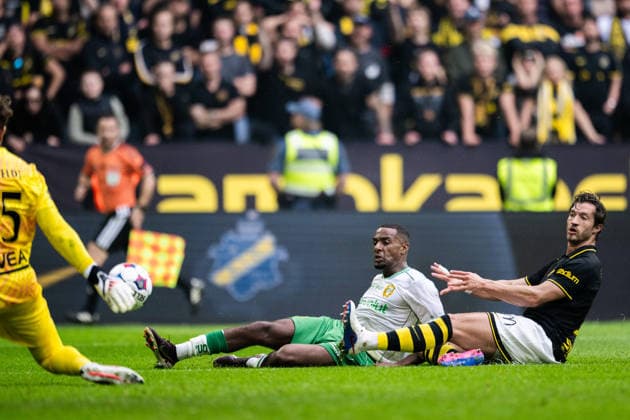 260830 Hammarbys Paulos Abraham och AIKs HervÃ Matthys under fotbollsmatchen i Allsvenskan mellan AIK och Hammarby den 30 augusti 2026 i Stockholm. Copyright: JESPERxZERMAN BB260830JZ027