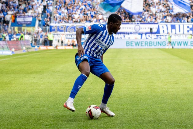 Deutschland: 2.Bundesliga, Saison 2026 2027, 30.08.2026, 3. Spieltag, 1.FC Magdeburg vs Holstein Kiel, Avnet Arena : Pierre Nadjombe (1.FC Magdeburg, 28) am Ball *** Germany 2. Bundesliga, 2026–2027 Season, August 30, 2026, Matchday 3, 1. FC Magdeburg vs. Holstein Kiel, Avnet Arena Pierre Nadjombe, 1. FC Magdeburg, 28 on the ball Copyright: xMichellexLukax