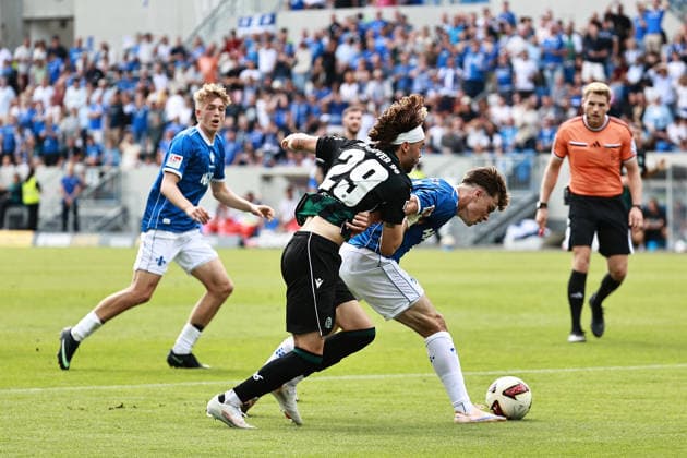30.08.2026, xtvx, Fussball 2.Bundesliga, SV Darmstadt 98 - Hannover 96 v.l. Zweikampf, Duell, duel, tackle, compete Kolja Oudenne (Hannover 96) Noah Weisshaupt (SV Darmstadt 98) (DFL DFB REGULATIONS PROHIBIT ANY USE OF PHOTOGRAPHS as IMAGE SEQUENCES and or QUASI-VIDEO) Darmstadt *** August 30, 2026, xtvx, Soccer 2. Bundesliga, SV Darmstadt 98 vs. Hannover 96, tackle, duel, tackle, compete: Kolja Oudenne (Hannover 96) vs. Noah Weisshaupt (SV Darmstadt 98). DFL and DFB regulations prohibit any use of photographs as image sequences and or quasi-video. Darmstadt