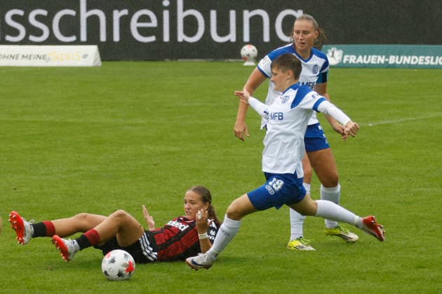 30.08.2026, Hänsch-Arena, Meppen, GER, 2. Bundesliga, Frauen: SV Meppen vs Eintracht Frankfurt II, Lana Hubbeling (SV Meppen 18) DFL REGULATIONS PROHIBIT ANY USE OF PHOTOGRAPHS AS IMAGE SEQUENCES AND OR QUASI-VIDEO. Meppen Niedersachsen Hänsch-Arena