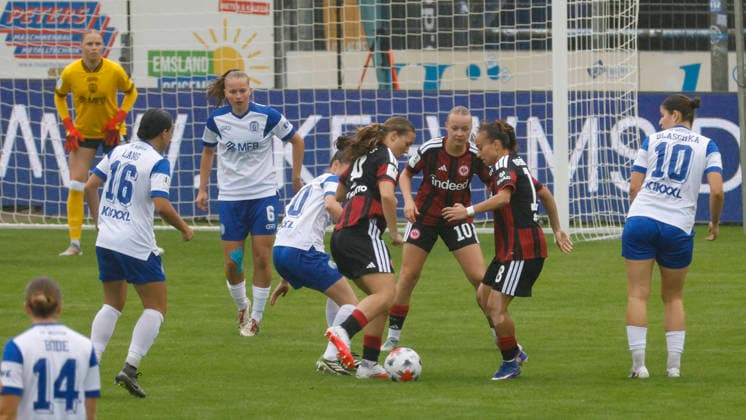 30.08.2026, Hänsch-Arena, Meppen, GER, 2. Bundesliga, Frauen: SV Meppen vs Eintracht Frankfurt II, Spielszene DFL REGULATIONS PROHIBIT ANY USE OF PHOTOGRAPHS AS IMAGE SEQUENCES AND OR QUASI-VIDEO. Meppen Niedersachsen Hänsch-Arena