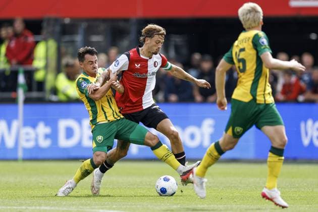 ROTTERDAM - Daryl van Mieghem of ADO Den Haag, Luciano Valente of Feyenoord (lr) during the Dutch Eredivisie match between Feyenoord Rotterdam and ADO Den Haag at De Kuip stadium on 30 August 2026 in Rotterdam, the Netherlands. MAURICE VAN STEEN ANP Eredivisie 2026 27 xVIxANPxSportx xxANPxIVx 566593214 originalFilename: 566593214.jpg